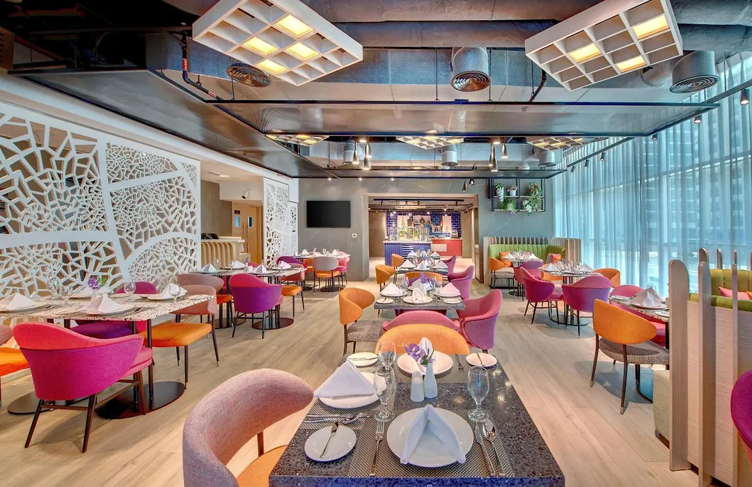 La Quinta By Wyndham Abu Dhabi Al Wahda-1